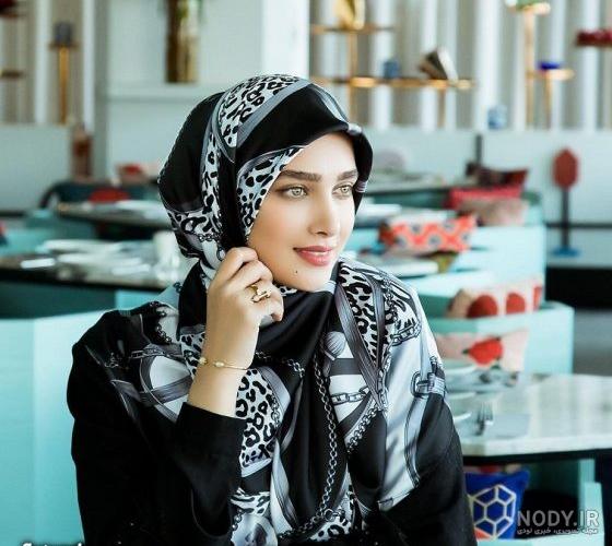 ژست های عکاسی دخترانه با حجاب