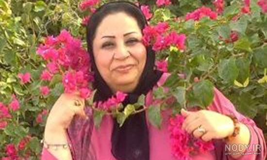 زهره فکور صبور و همسر و فرزندش زهره فکور صبور و همسر و فرزندش