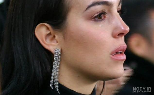 عکس رونالدو و همسرش در استخر زنانه عکس رونالدو و همسرش در استخر زنانه