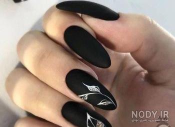 طرح ناخن سیاه و سفید ساده