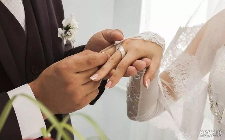 عکس از عروس و داماد سر سفره عقد