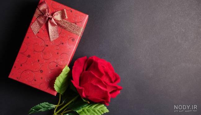 عکس دسته گل رز قرمز طبیعی