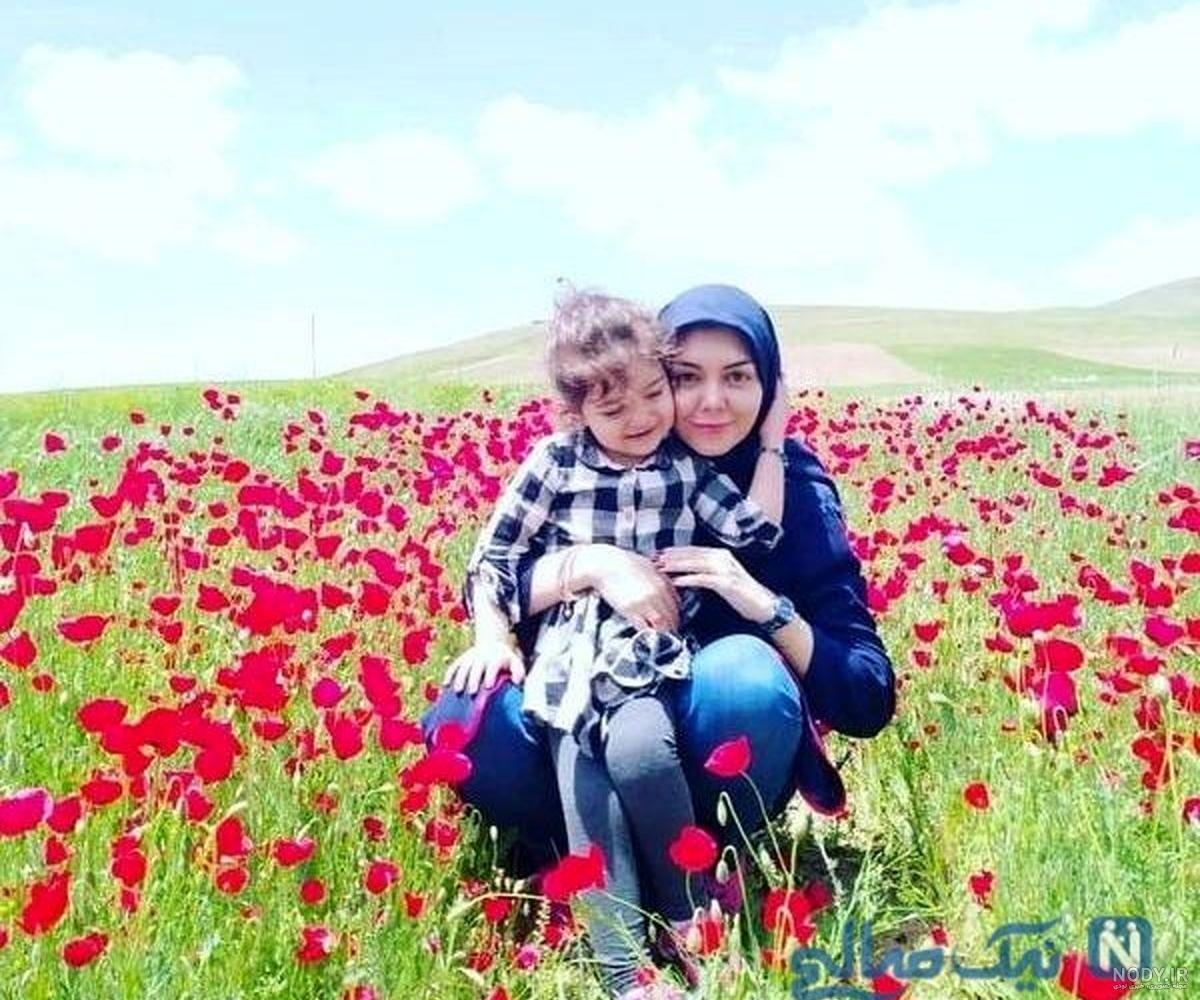 عکس دختر آزاده نامداری بعد از مرگ مادرش