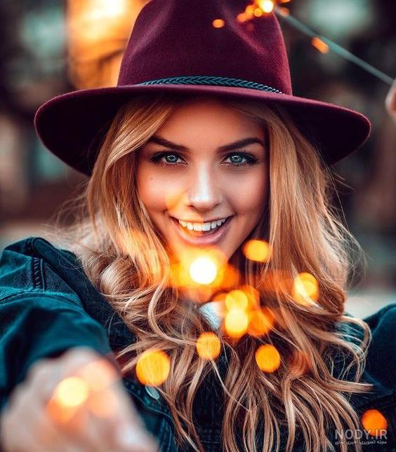 ژست عکس دخترانه سلفی ژست عکس دخترانه سلفی