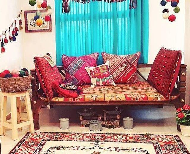 تزیین تخت سنتی در خانه تزیین تخت سنتی در خانه