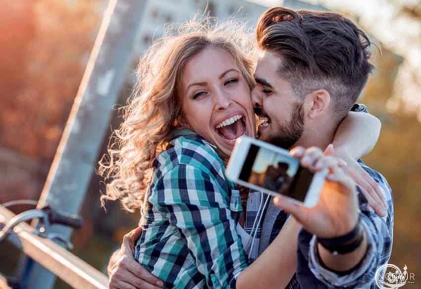 ژست عکس دونفره عاشقانه در اتلیه ژست عکس دونفره عاشقانه در اتلیه
