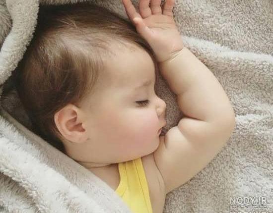 عکس دختر بچه مو مشکی عکس دختر بچه مو مشکی