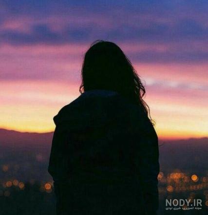عکس دختر غمگین در شب با متن عکس دختر غمگین در شب با متن
