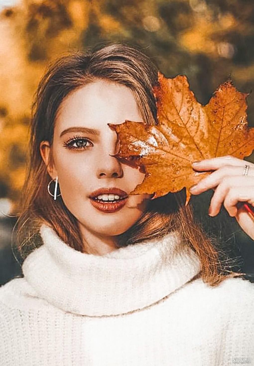 ژست عکس کودک در فضای باز