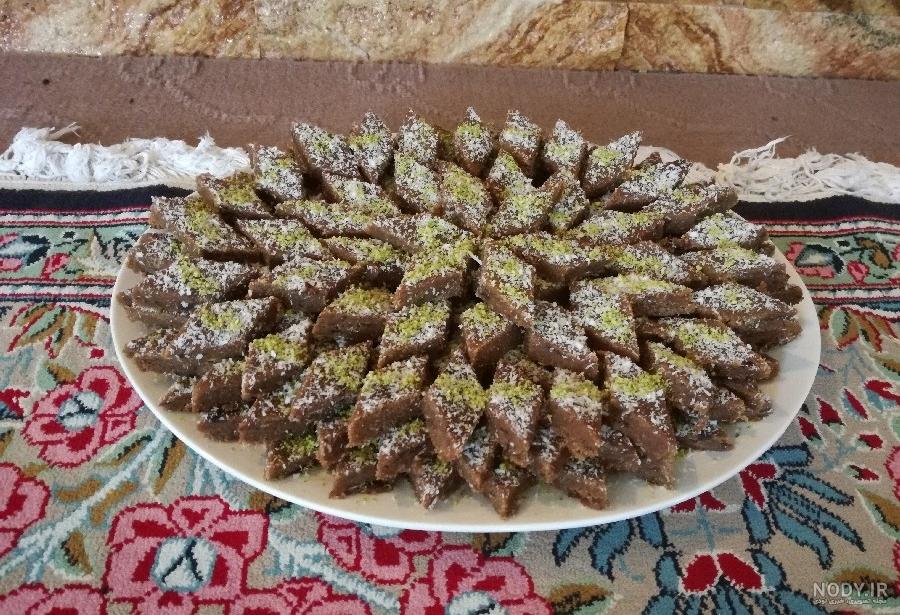 حلوا خرمایی توپی حلوا خرمایی توپی