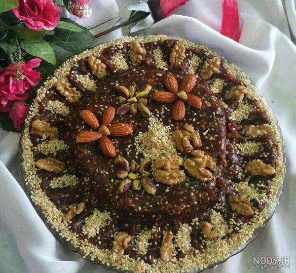طرز تهیه حلوای خرما و کنجد طرز تهیه حلوای خرما و کنجد