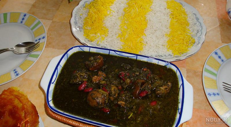 طرز تهیه قورمه سبزی برای 4 نفر طرز تهیه قورمه سبزی برای 4 نفر