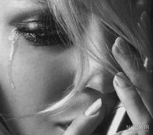عکس دختر غمگین درحال گریه