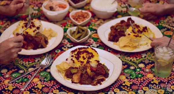 انواع غذا با گوشت تکه ای انواع غذا با گوشت تکه ای
