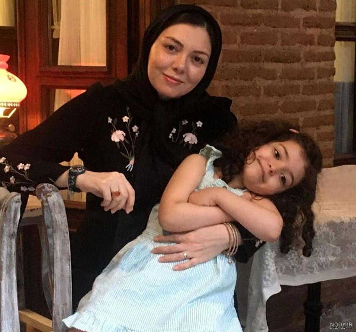 عکس بی حجاب آزاده نامداری در مهمانی عکس بی حجاب آزاده نامداری در مهمانی