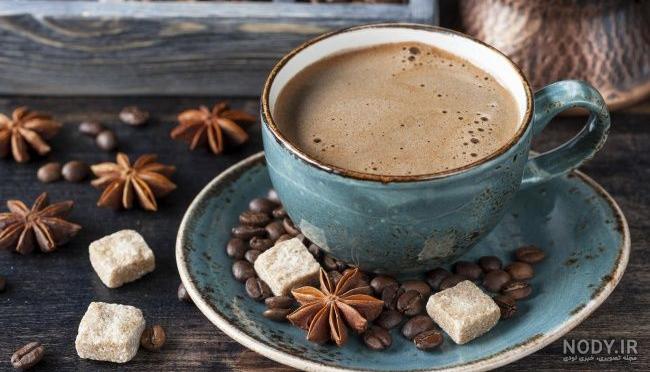 عکس فنجان قهوه و کتاب