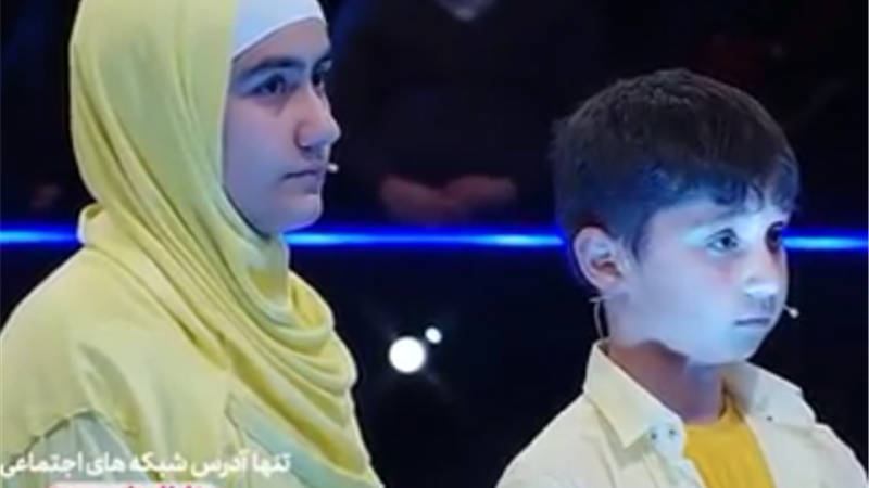 مجموعه بیگانه ای با من است چند قسمت است