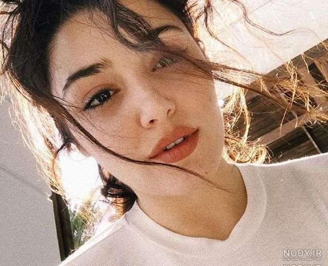 عکس سلفی هانده ارچل عکس سلفی هانده ارچل