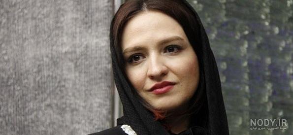 عکس گلاره عباسی با جوراب شلواری