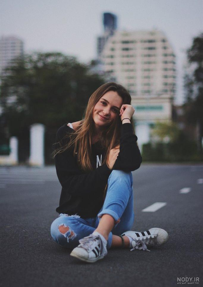 آموزش ژست عکاسی دخترانه در طبیعت