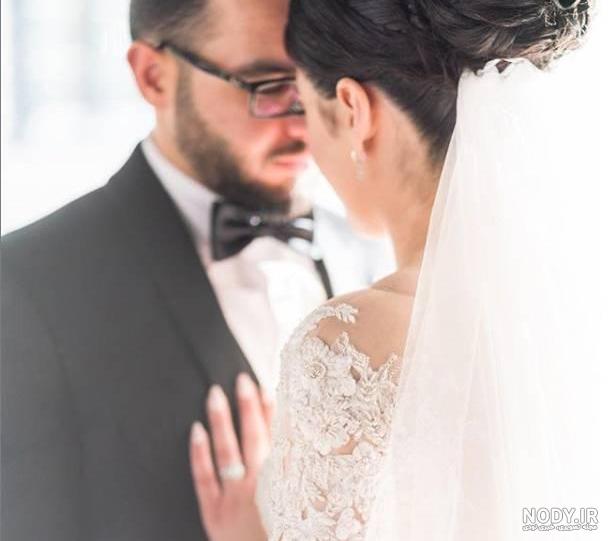 ژست عکس عروس و داماد در آتلیه ژست عکس عروس و داماد در آتلیه