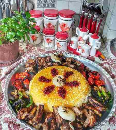 تزیین مرغ برای سفره شام تزیین مرغ برای سفره شام