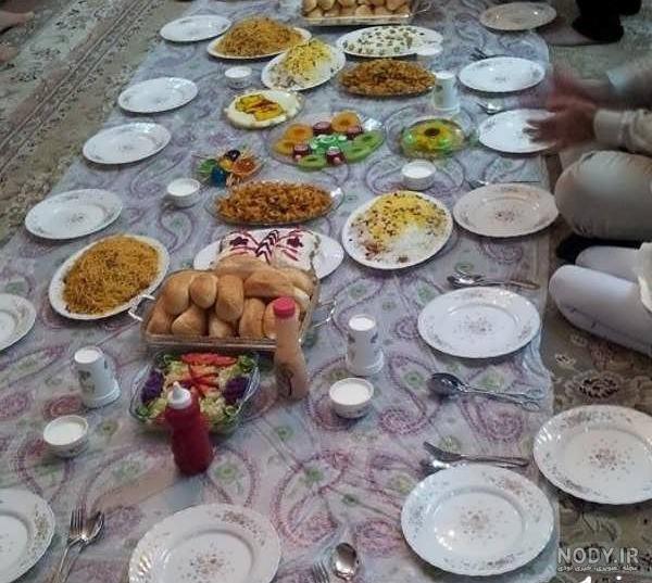 عکس سفره غذا در طبیعت عکس سفره غذا در طبیعت
