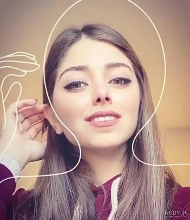 اسپرت ژست عکاسی دخترانه در طبیعت اسپرت ژست عکاسی دخترانه در طبیعت