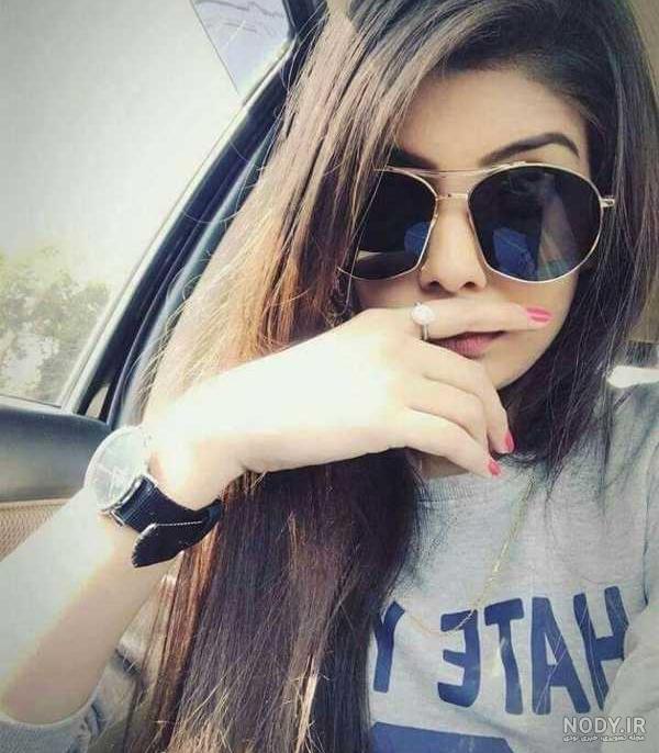 ژست عکس دخترانه لاکچری سلفی