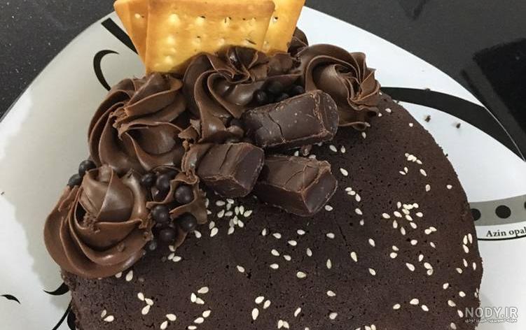 عکس کیک شکلاتی ساده