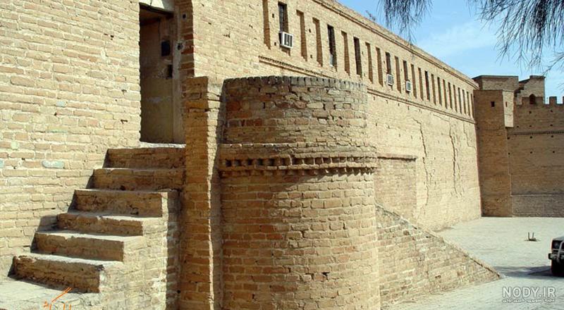 کاخ آپادانا در کدام شهر است