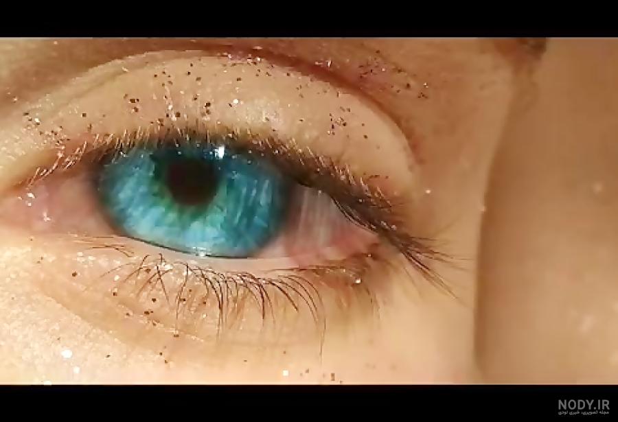 عکس چشم های آبی فیروزه ای عکس چشم های آبی فیروزه ای
