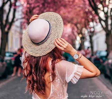 ژست با کلاه اسپرت ژست با کلاه اسپرت