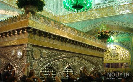 عکس حرم امام رضا با کبوتر