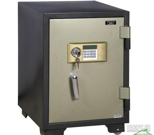 عکس گاوصندوق پر پول عکس گاوصندوق پر پول