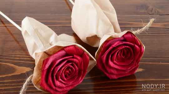 عکس گل رز کاغذی