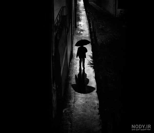 عکس مرد تنها در برف