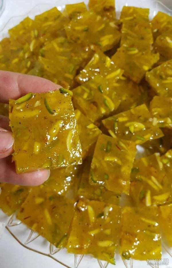 حلوای نشاسته دو رنگ حلوای نشاسته دو رنگ