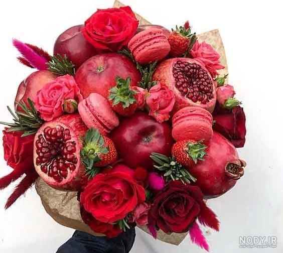 دسته گل و شکلات