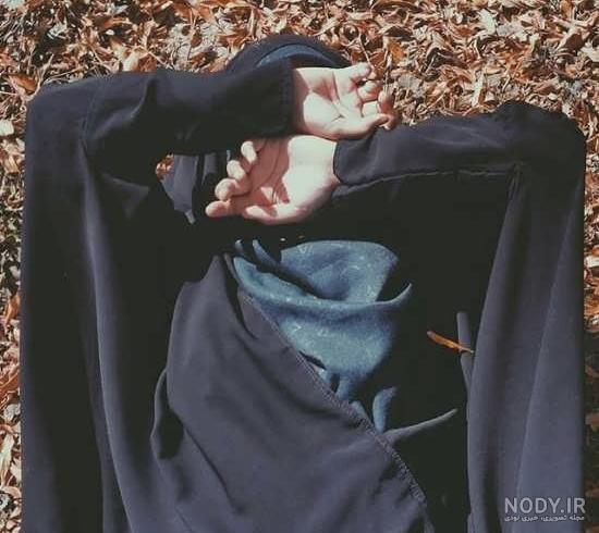 عکس دختر محجبه با روسری
