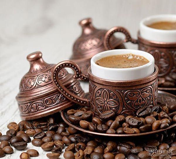 گرگ در فال قهوه