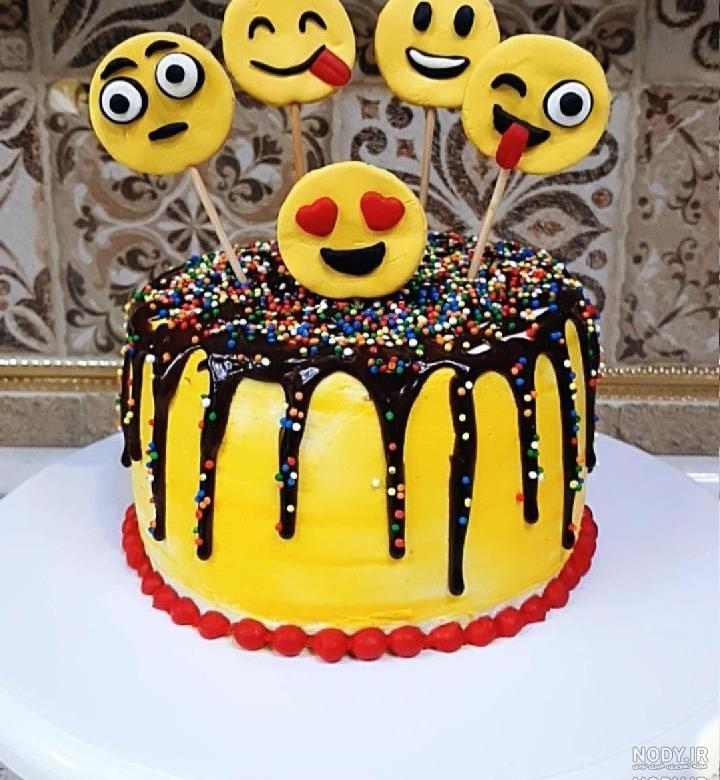 عکس کیک شکلک واتساپ عکس کیک شکلک واتساپ