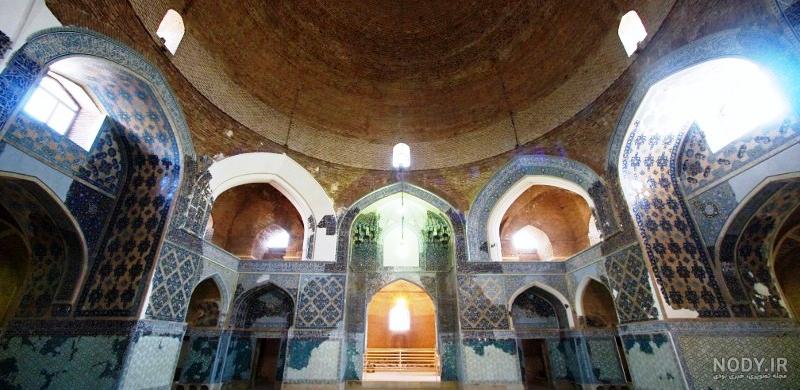 مسجد کبود در کدام شهر قرار دارد