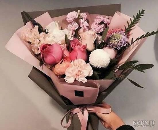 عکس دختر با دسته گل برای پروفایل عکس دختر با دسته گل برای پروفایل