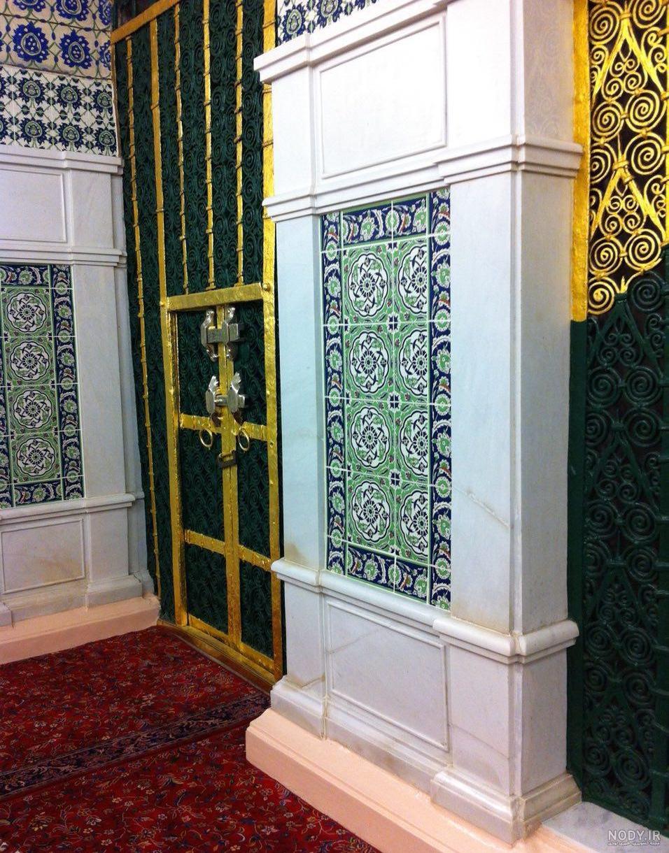 باز شدن درب خانه حضرت زهرا