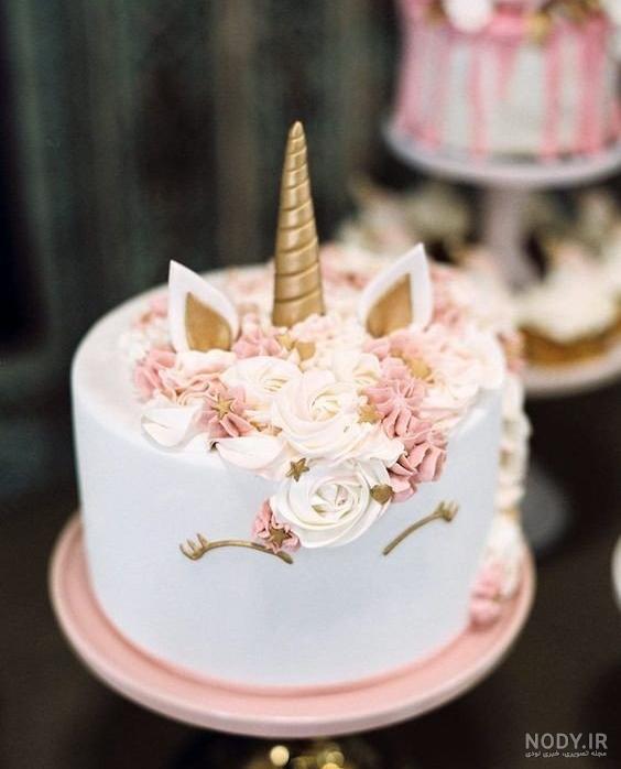 کیک تولد ساده و زیبا