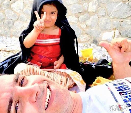 عکس محسن یگانه و دخترش و همسرش