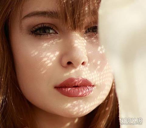 عکس دختر بچه در حال گریه