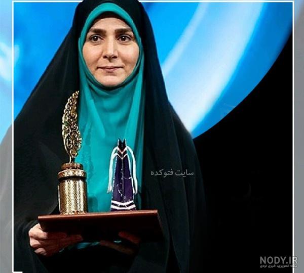 لاله نجفی لاله نجفی