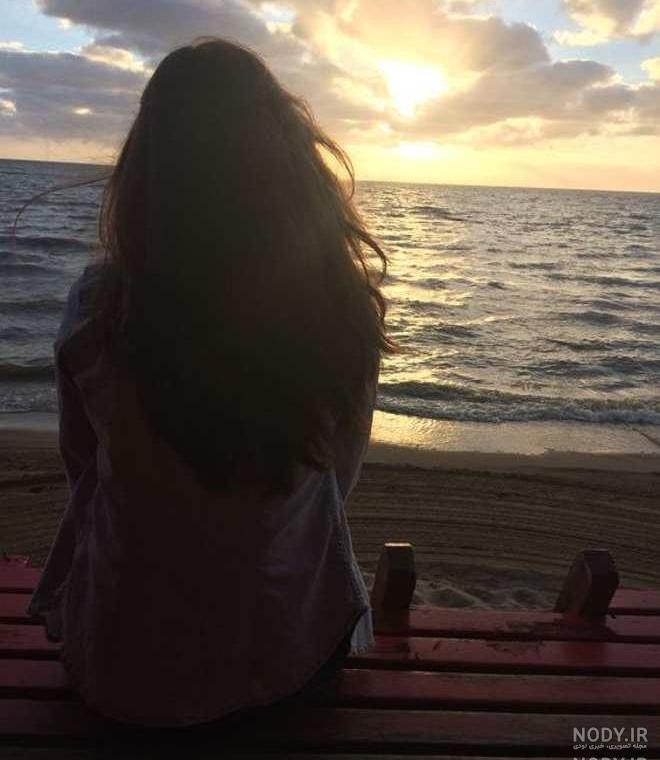  عکس پسر تنها و غمگین کنار ساحل دریا